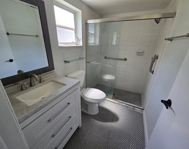 5760 Princess Palm Court - Photo Thumbnail 19
