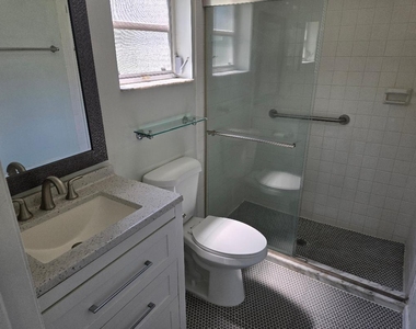5760 Princess Palm Court - Photo Thumbnail 20