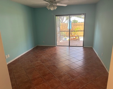 121 Beaumont Lane - Photo Thumbnail 29
