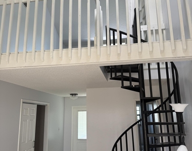 121 Beaumont Lane - Photo Thumbnail 9