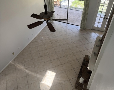 121 Beaumont Lane - Photo Thumbnail 11