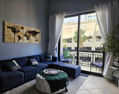 801 S Olive Avenue - Photo Thumbnail 1