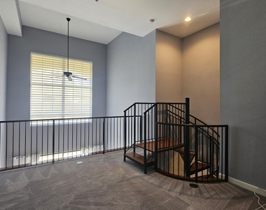 801 S Olive Avenue - Photo Thumbnail 10