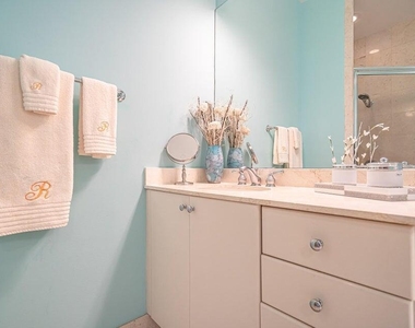 801 S Olive Avenue - Photo Thumbnail 20