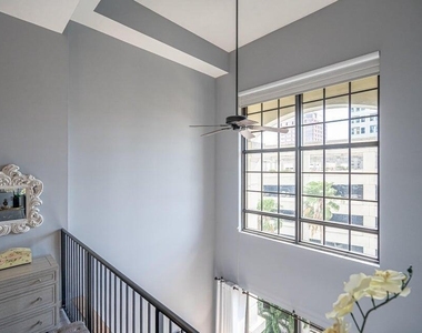 801 S Olive Avenue - Photo Thumbnail 14