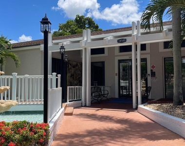 14575 Bonaire Boulevard - Photo Thumbnail 3