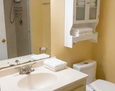 14575 Bonaire Boulevard - Photo Thumbnail 11
