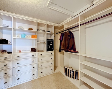 11251 Sw Springtree Terrace - Photo Thumbnail 46