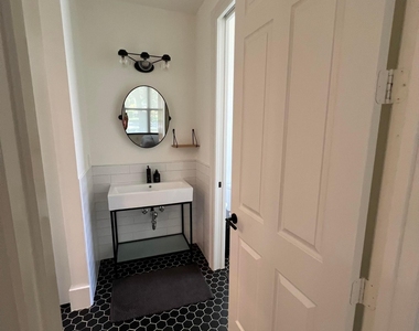 19305 Skyridge Circle - Photo Thumbnail 34