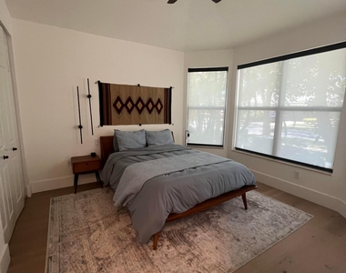 19305 Skyridge Circle - Photo Thumbnail 24