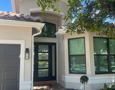 19305 Skyridge Circle - Photo Thumbnail 2