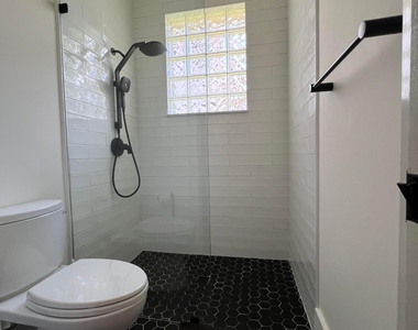 19305 Skyridge Circle - Photo Thumbnail 35