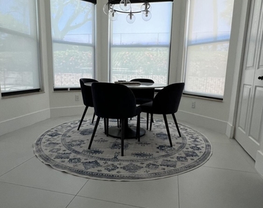 19305 Skyridge Circle - Photo Thumbnail 17