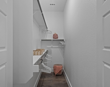 3284 Ganzer Road W - Photo Thumbnail 21