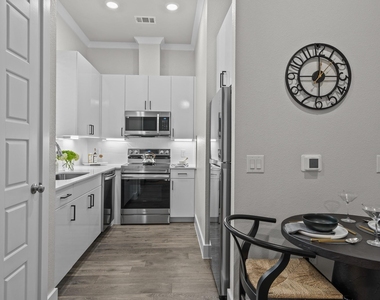 3284 Ganzer Road W - Photo Thumbnail 2