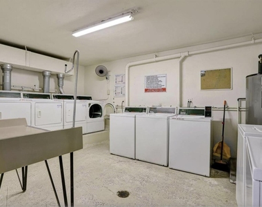 6505 Winfield Boulevard - Photo Thumbnail 21