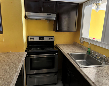 5900 Nw 17th Place - Photo Thumbnail 26