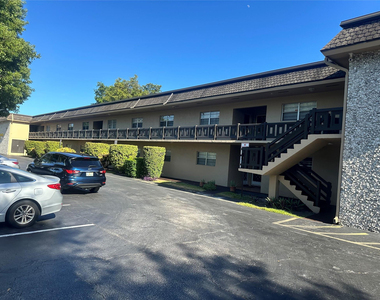5900 Nw 17th Place - Photo Thumbnail 1