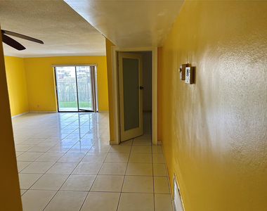 5900 Nw 17th Place - Photo Thumbnail 22