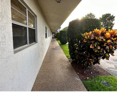5900 Nw 17th Place - Photo Thumbnail 5
