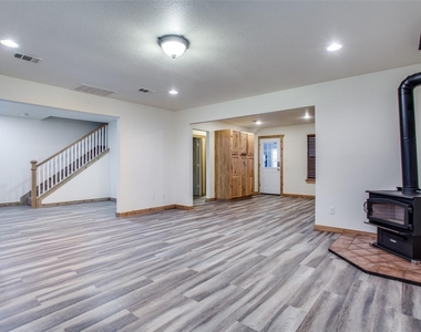 470 County Road 3198 - Photo Thumbnail 4