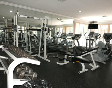 7614 Colony Lake Drive - Photo Thumbnail 34