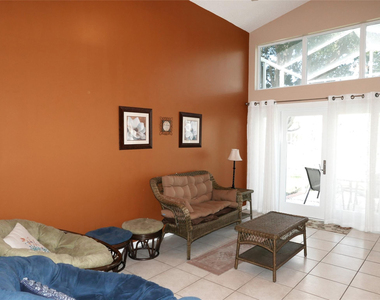 7614 Colony Lake Drive - Photo Thumbnail 9