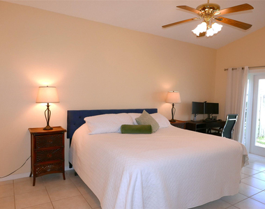 7614 Colony Lake Drive - Photo Thumbnail 14