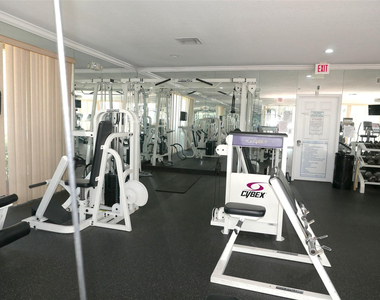 7614 Colony Lake Drive - Photo Thumbnail 36