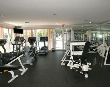 7614 Colony Lake Drive - Photo Thumbnail 33