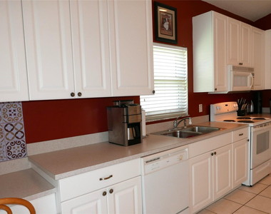 7614 Colony Lake Drive - Photo Thumbnail 7