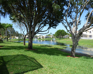 7614 Colony Lake Drive - Photo Thumbnail 13