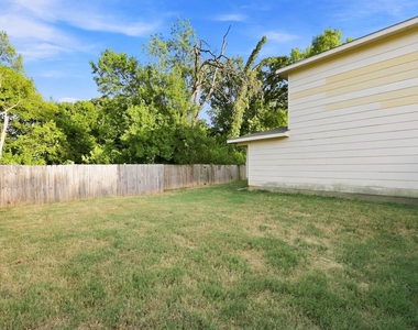 230 Creek Cove Drive - Photo Thumbnail 8