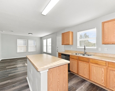 1409 Mission Hills Lane - Photo Thumbnail 1