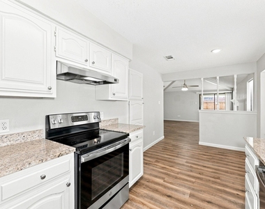 1800 Willow Vale Drive - Photo Thumbnail 1