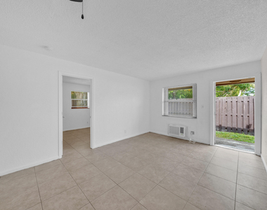 237 Sw 5th Street - Photo Thumbnail 12