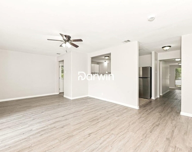 5233 Trail Lake Drive - Photo Thumbnail 4