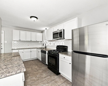 5233 Trail Lake Drive - Photo Thumbnail 5