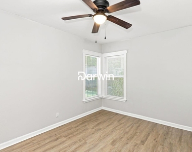 4328 Waits Avenue - Photo Thumbnail 5