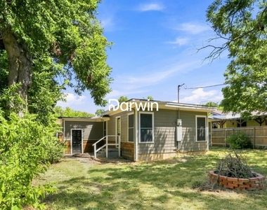 4328 Waits Avenue - Photo Thumbnail 13