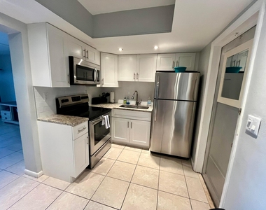 209 Se 6th Street - Photo Thumbnail 7