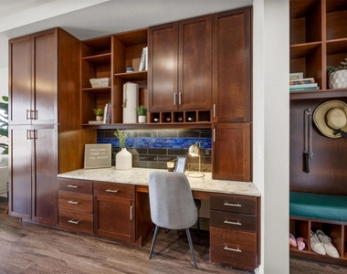 3201 Esperanza Crossing - Photo Thumbnail 9
