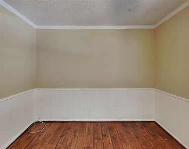 8 Lake Forest Drive - Photo Thumbnail 19