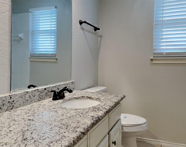 5402 Summit Peak Drive - Photo Thumbnail 20