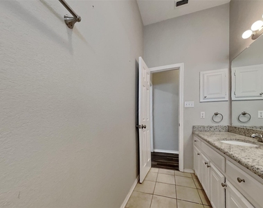 9053 San Joaquin Trail - Photo Thumbnail 14