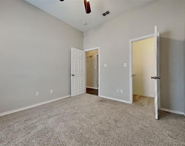 9053 San Joaquin Trail - Photo Thumbnail 12