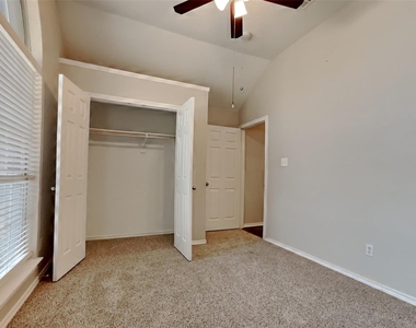 9053 San Joaquin Trail - Photo Thumbnail 11
