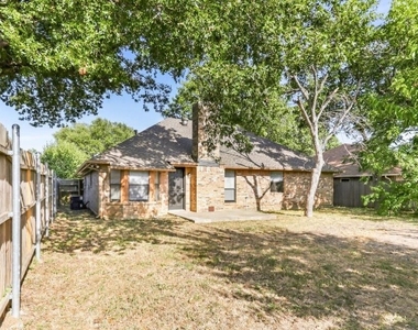 7316 Glen Haven Drive - Photo Thumbnail 8