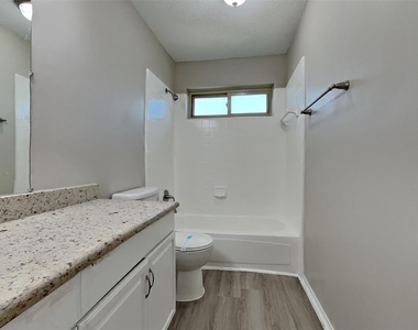 6332 Glen Knoll Drive - Photo Thumbnail 16