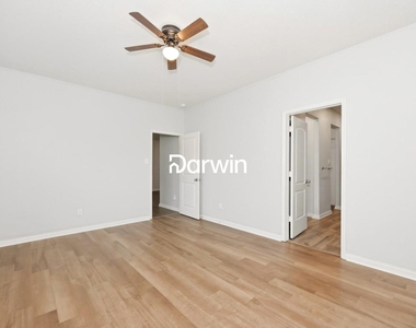 132 Bush Drive - Photo Thumbnail 5